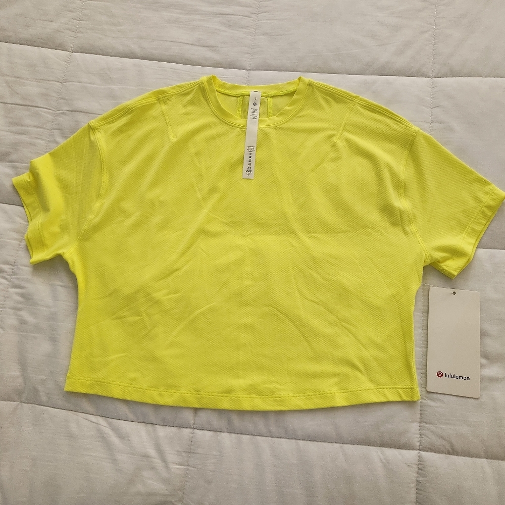 Lululemon t-shirts